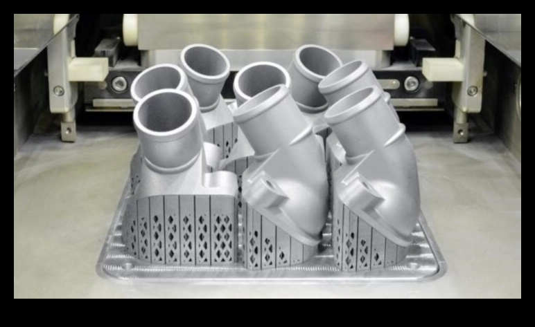 Αριστερά υλικά θήκης: Θεωρήσεις αλουμινίου, χάλυβα και πλαστικού