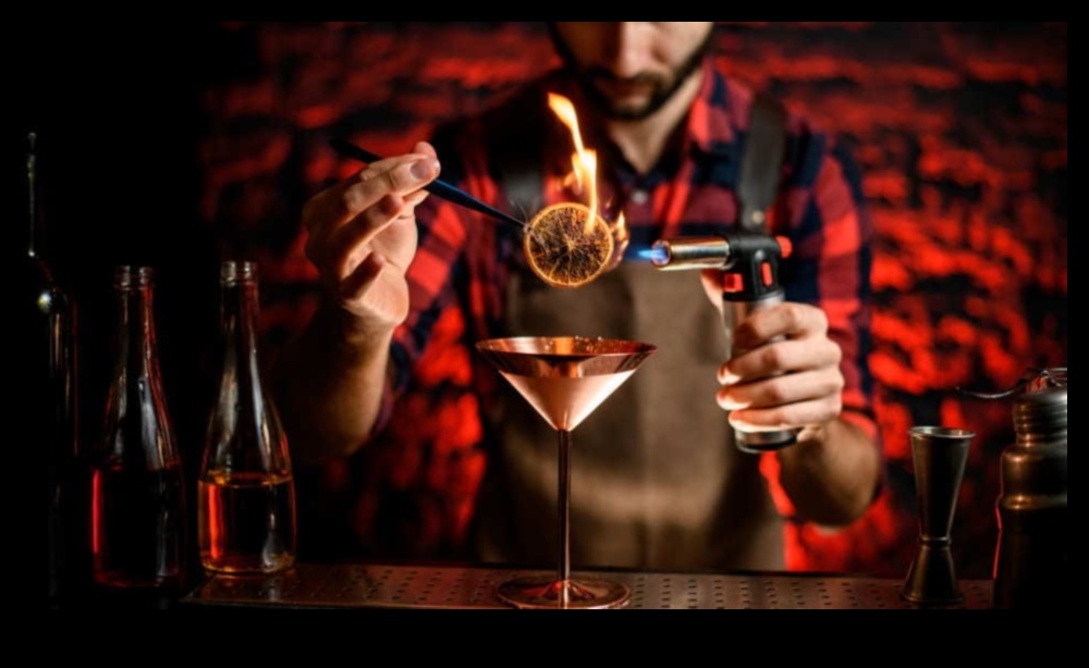 Μοριακή Μιξολογία Η Επιστήμη των Κοκτέιλ 2 Μαγειρική Δημιουργικότητα με Μοριακή Μιξολογία: Δημιουργία Μοναδικών Κοκτέιλ